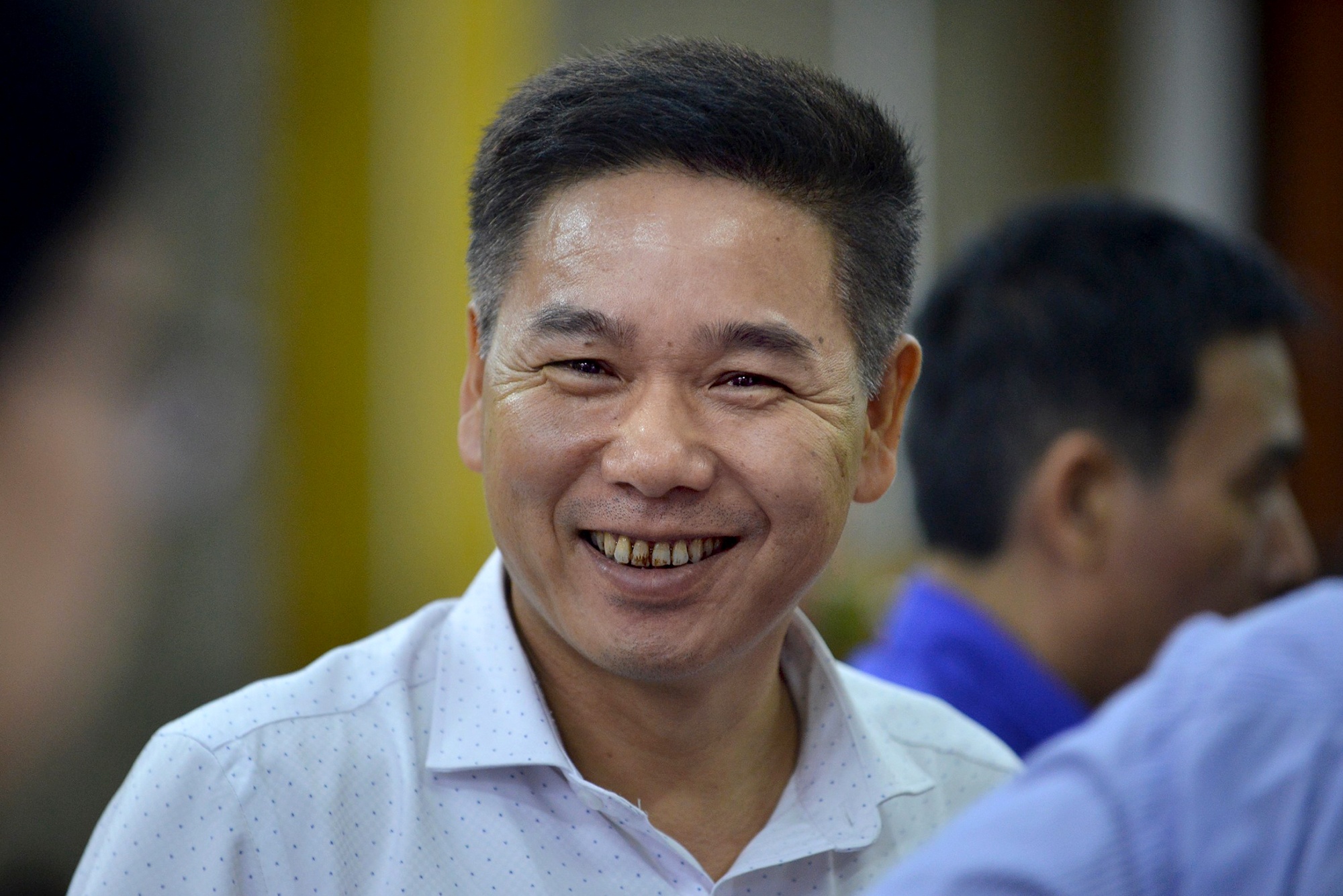 Pho giam doc So GD&DT Son La khai bi mom cung anh 1