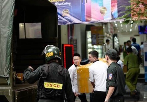 Ha Noi cung cap tai lieu vu Nhat Cuong cho Bo Cong an hinh anh