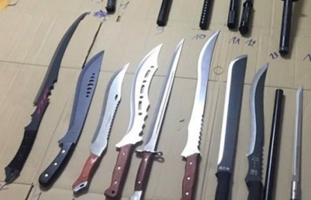 Rao ban dao kiem tren Facebook hinh anh