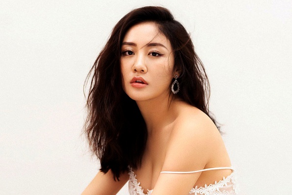 Nguoi chia se clip nhay cam cua Van Mai Huong co bi xu ly? hinh anh