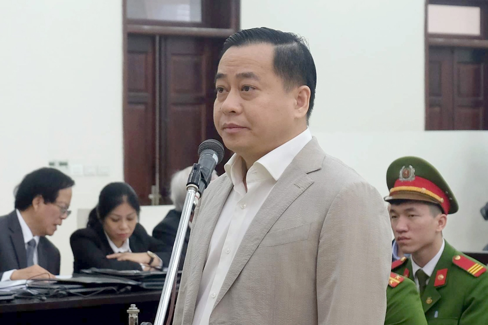 Phan Van Anh Vu tu bao chua ve cao buoc thau tom nha dat o Da Nang hinh anh