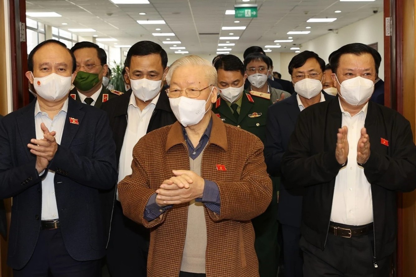 Tong bi thu tiep xuc cu tri Ha Noi sau ky hop thu hai Quoc hoi khoa XV hinh anh