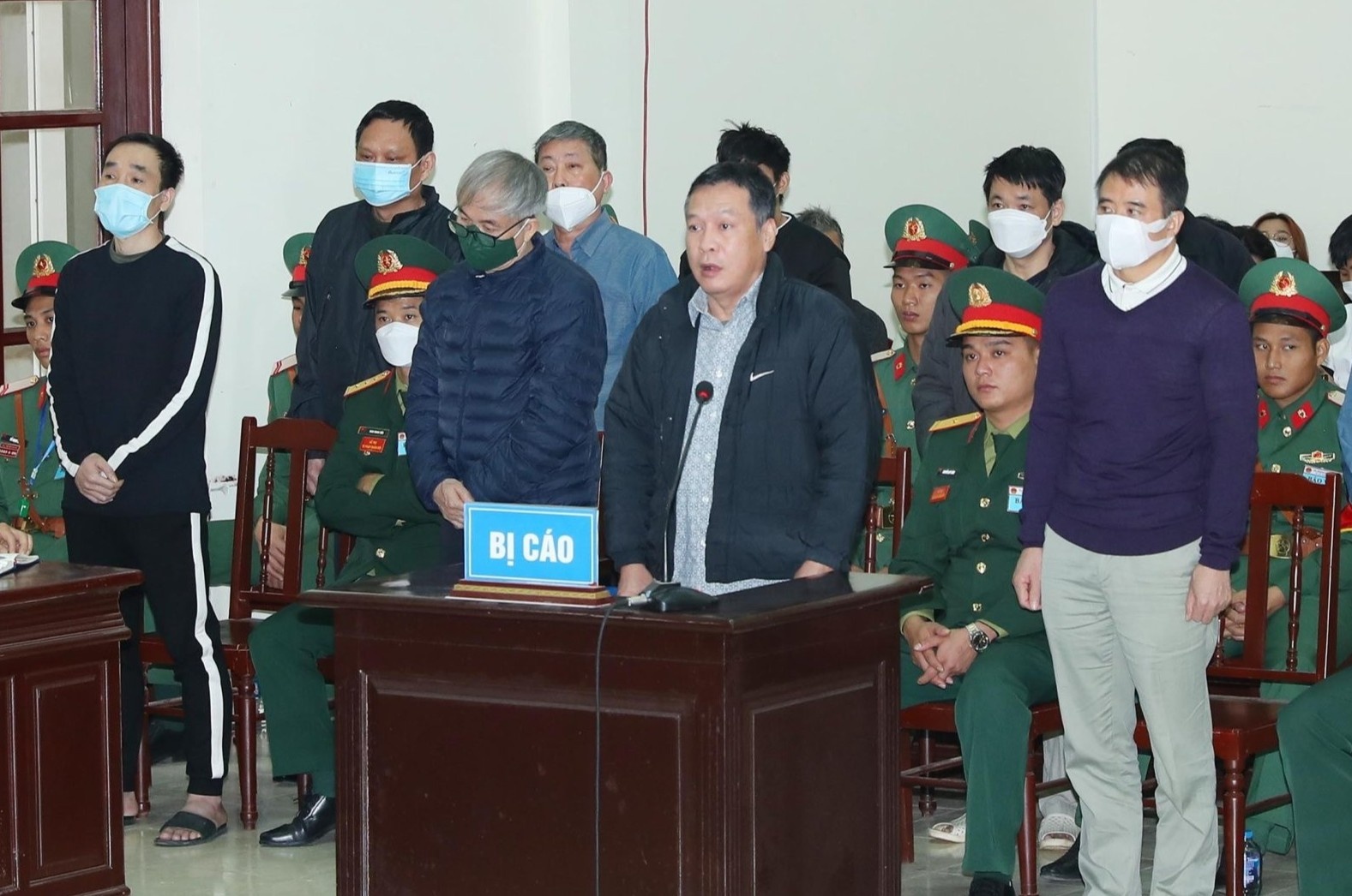 Bao ke xang lau anh 1