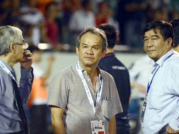 Nghe loi bau Duc, HAGL da san sang bo V.League tu vong 4 hinh anh