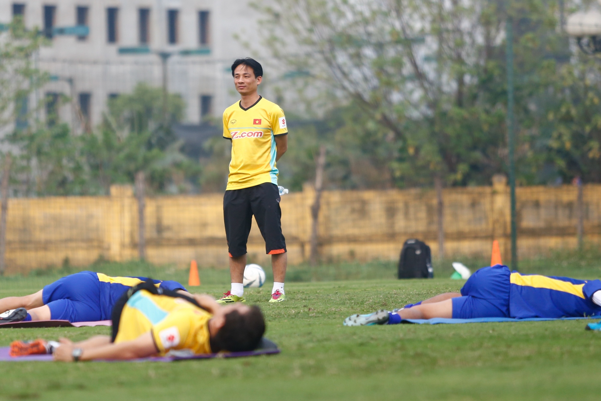 Tien Dung,  Quang Hai vang mat o doi tuyen vi di du anh 6