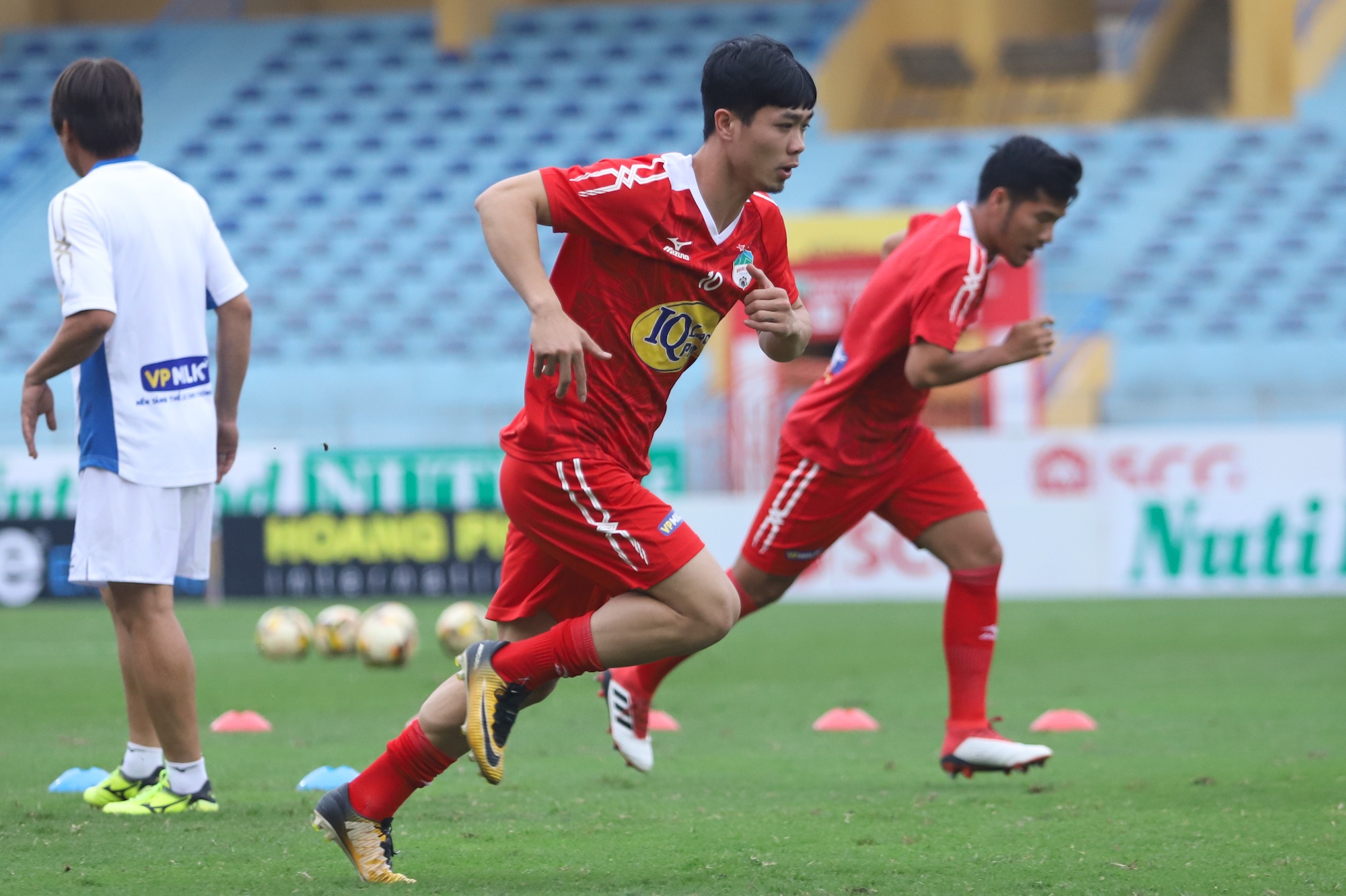 HAGL tap kin truoc tran dai chien voi CLB Ha Noi anh 5