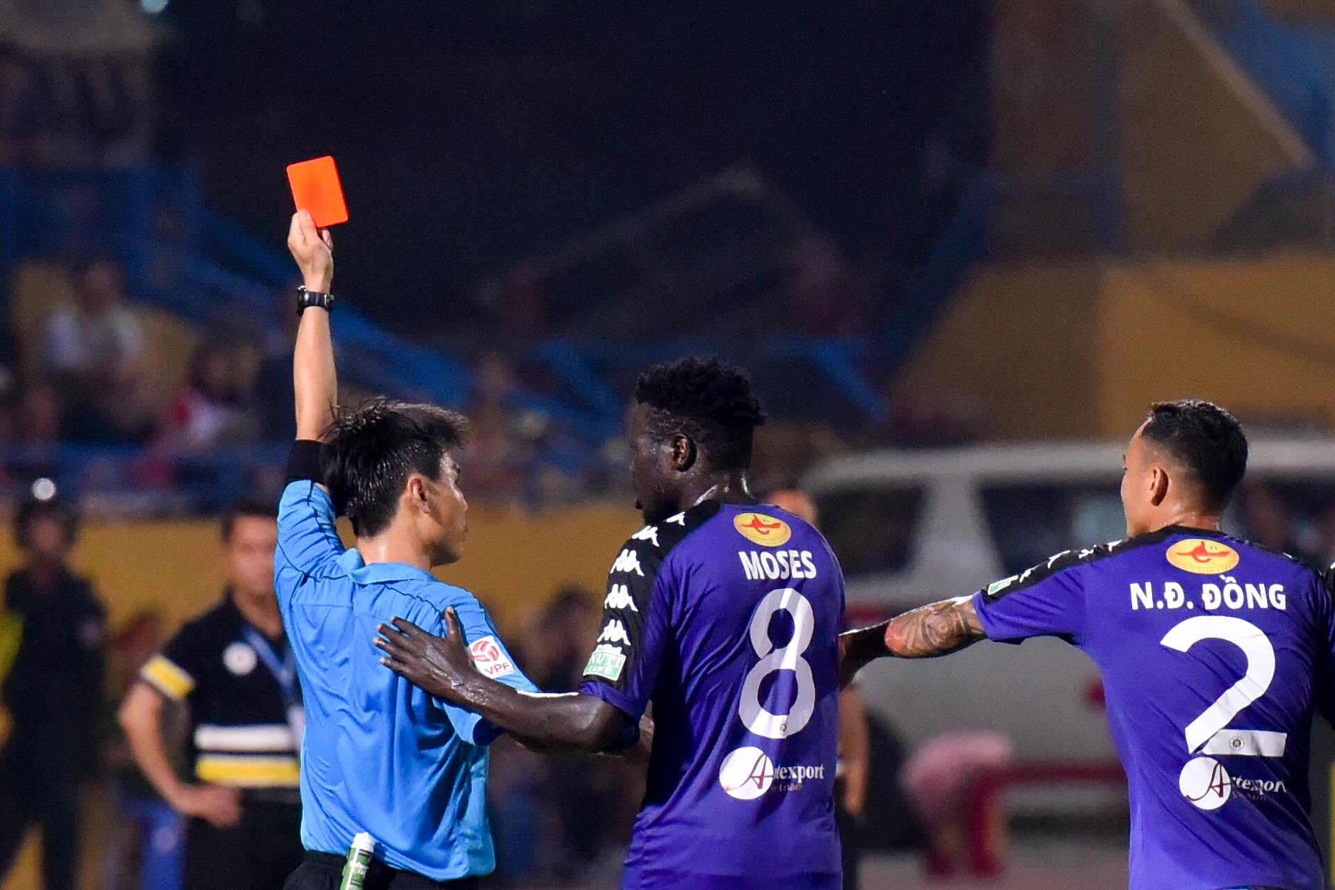 CLB Ha Noi de bep HAGL trong tran cau co 2 the do anh 12