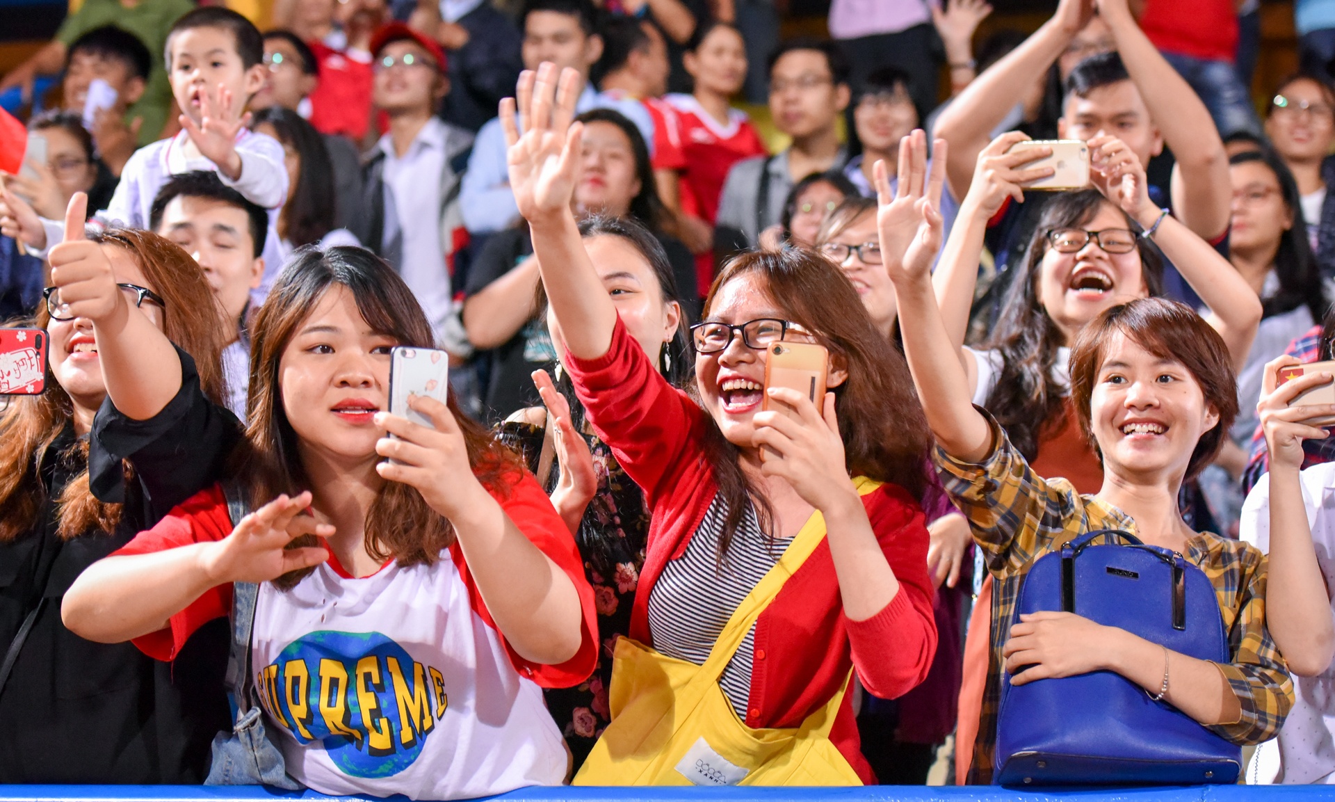 CLB Ha Noi de bep HAGL trong tran cau co 2 the do anh 13