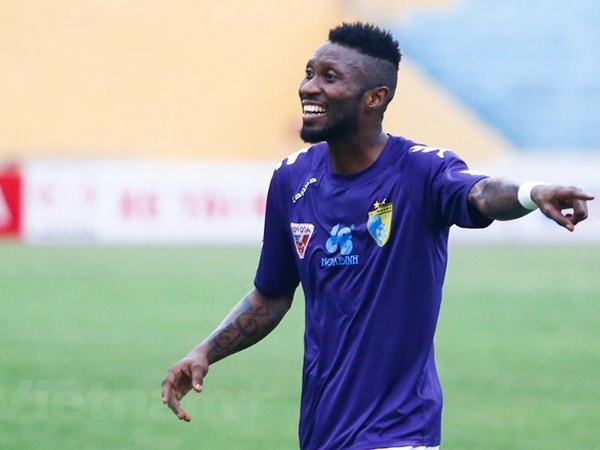 Nguoi 8 lan sut tung luoi HAGL vang mat truoc dai chien o Hang Day hinh anh