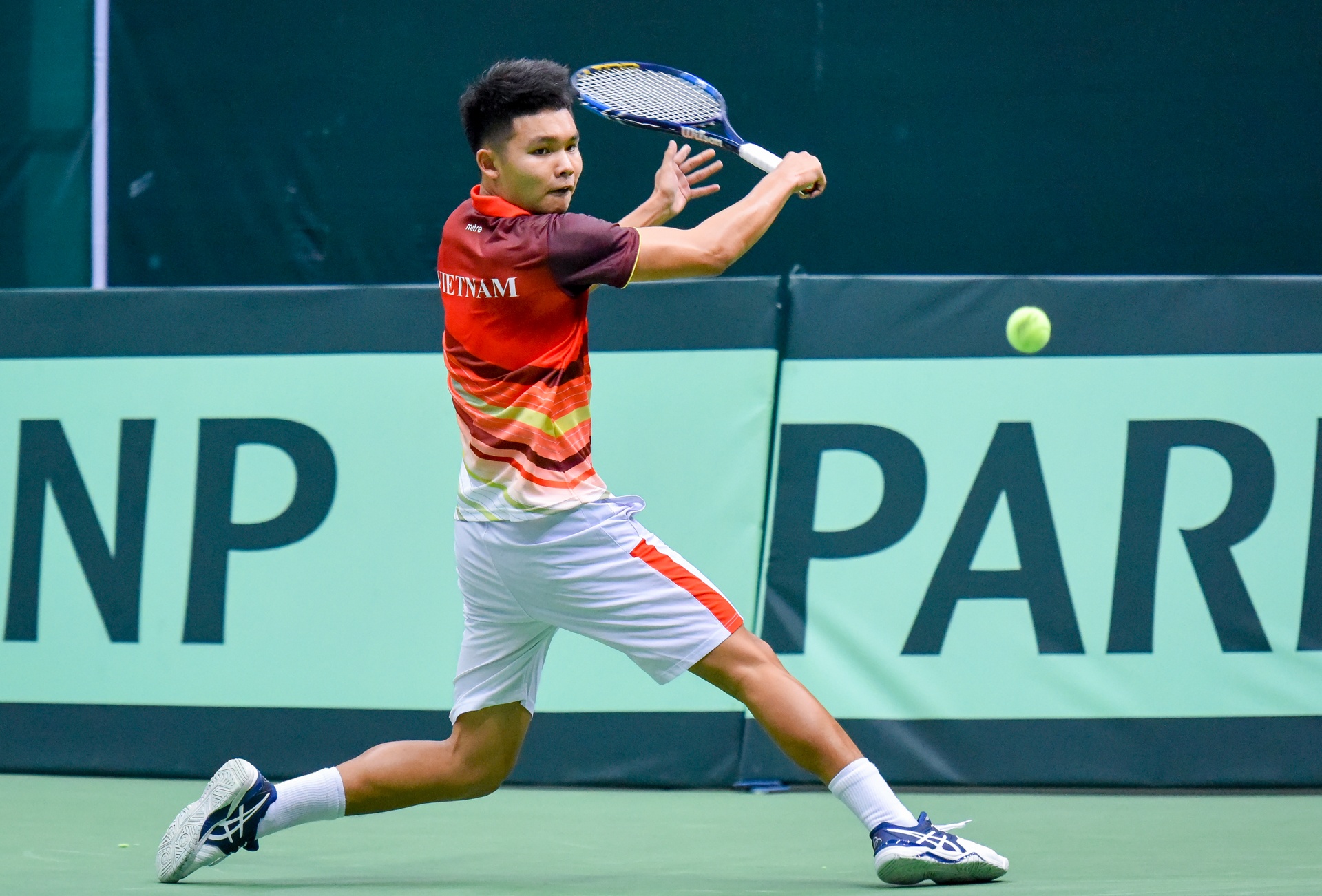 Ly Hoang Nam thang hoa,  Viet Nam len nhom II Davis anh 3