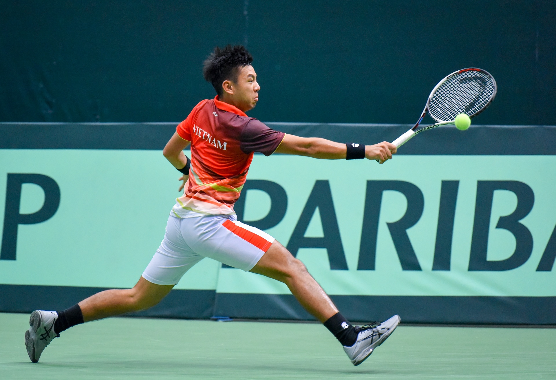 Ly Hoang Nam thang hoa,  Viet Nam len nhom II Davis anh 7