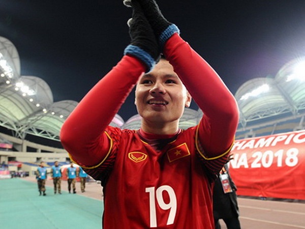 HLV Hoang Anh Tuan: U19 hien tai khong ai xuat chung nhu Quang Hai hinh anh