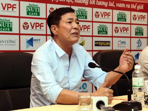 'Chan thuong cua Tuan Anh khong phai do mat san Lach Tray xau' hinh anh