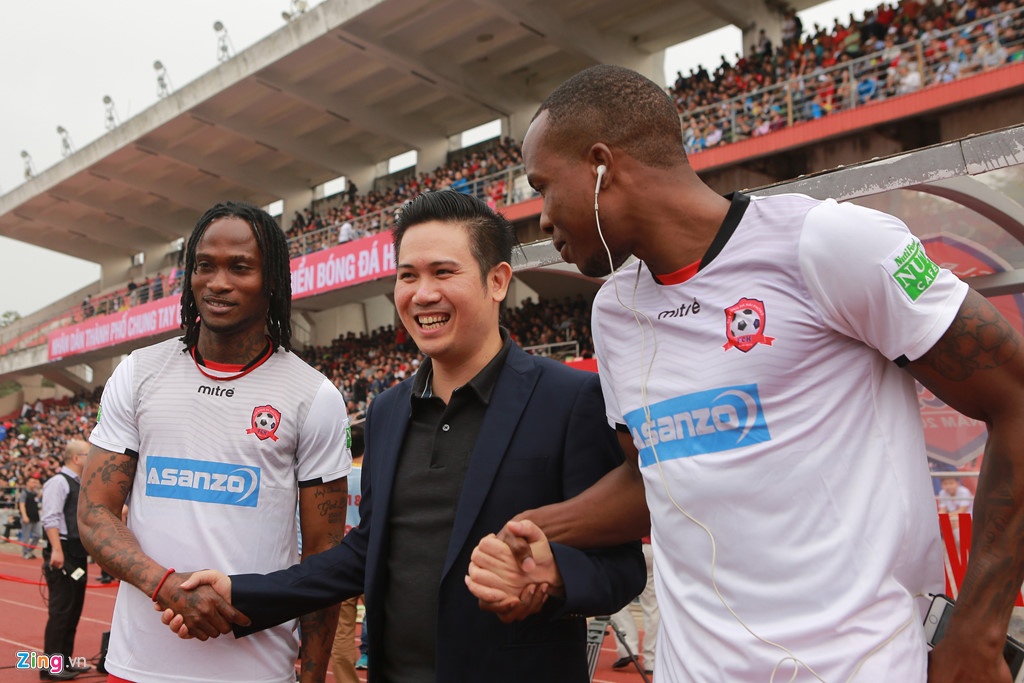 Asanzo thuong CLB Hai Phong 100 trieu neu thang DKVD V.League hinh anh