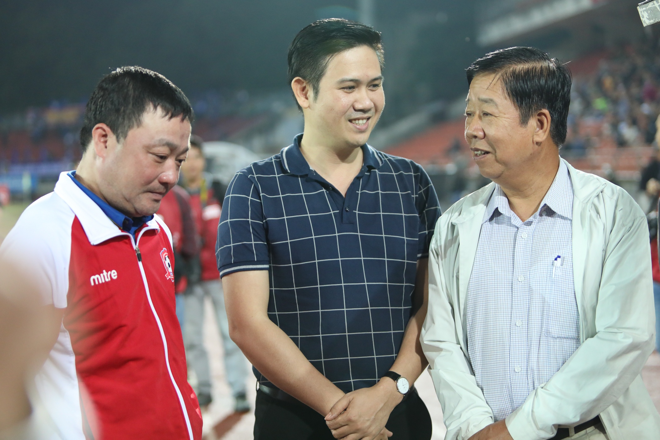 Viet Hoang bat luc,  Hai Phong thua 3 tran anh 14