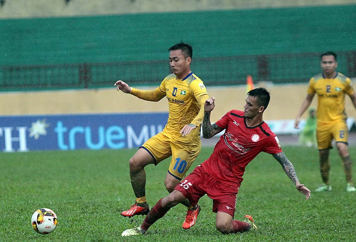 SLNA chi trich hoc tro cua HLV Miura da lao hinh anh