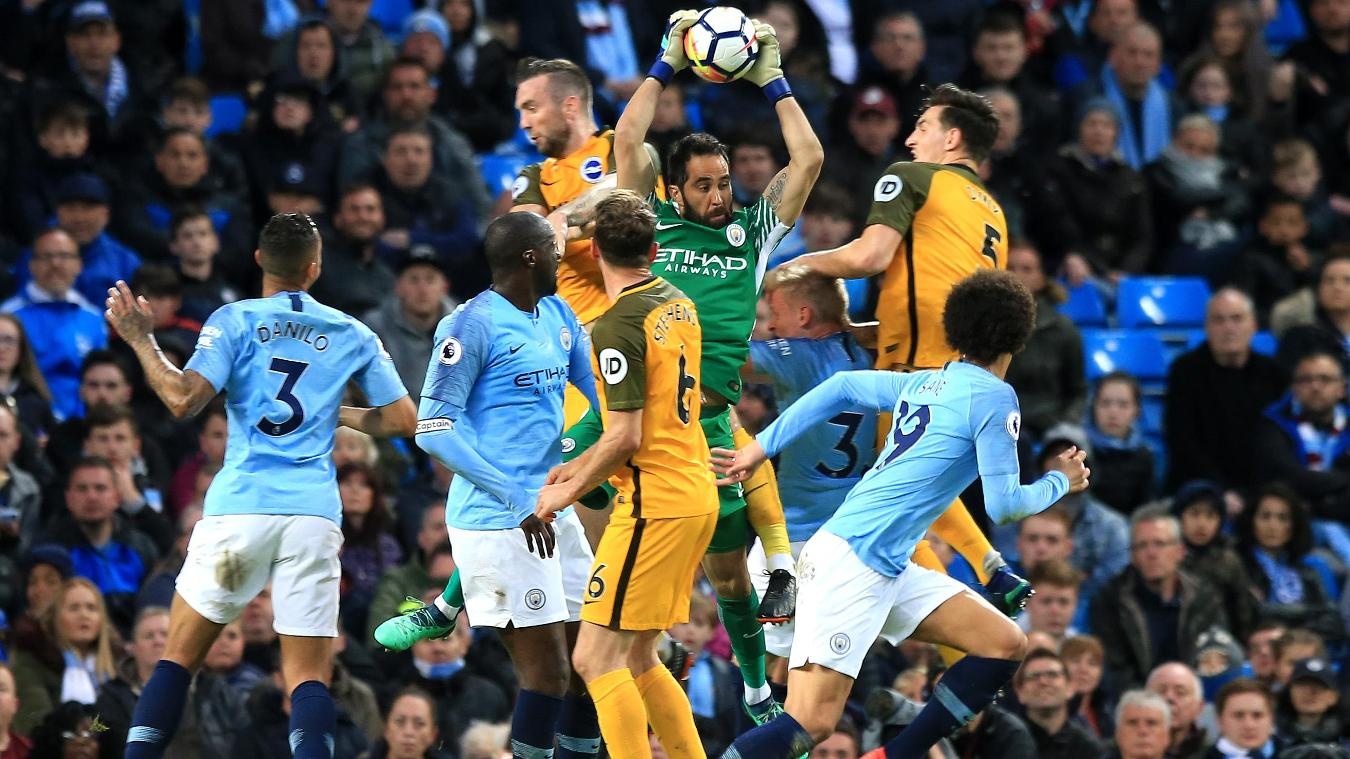 Man City lap 3 ky luc anh 6