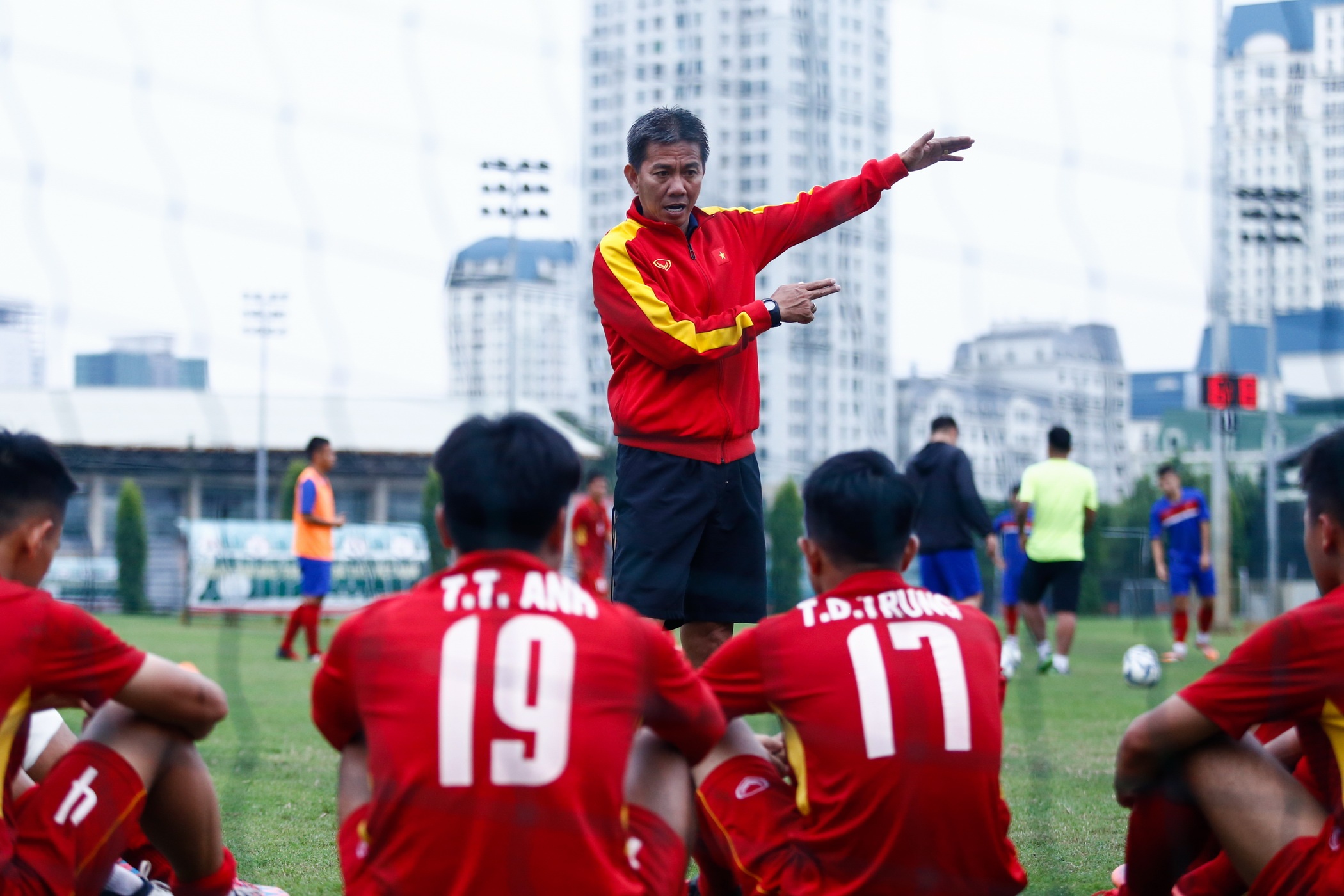 U19 Việt Nam tập huấn ở học viện lớn nhất thế giới ảnh 1 U19 Viet Nam tap huan o hoc vien lon nhat the gioi anh 1