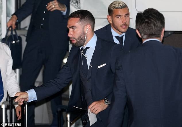 Ronaldo den Kiev anh 4