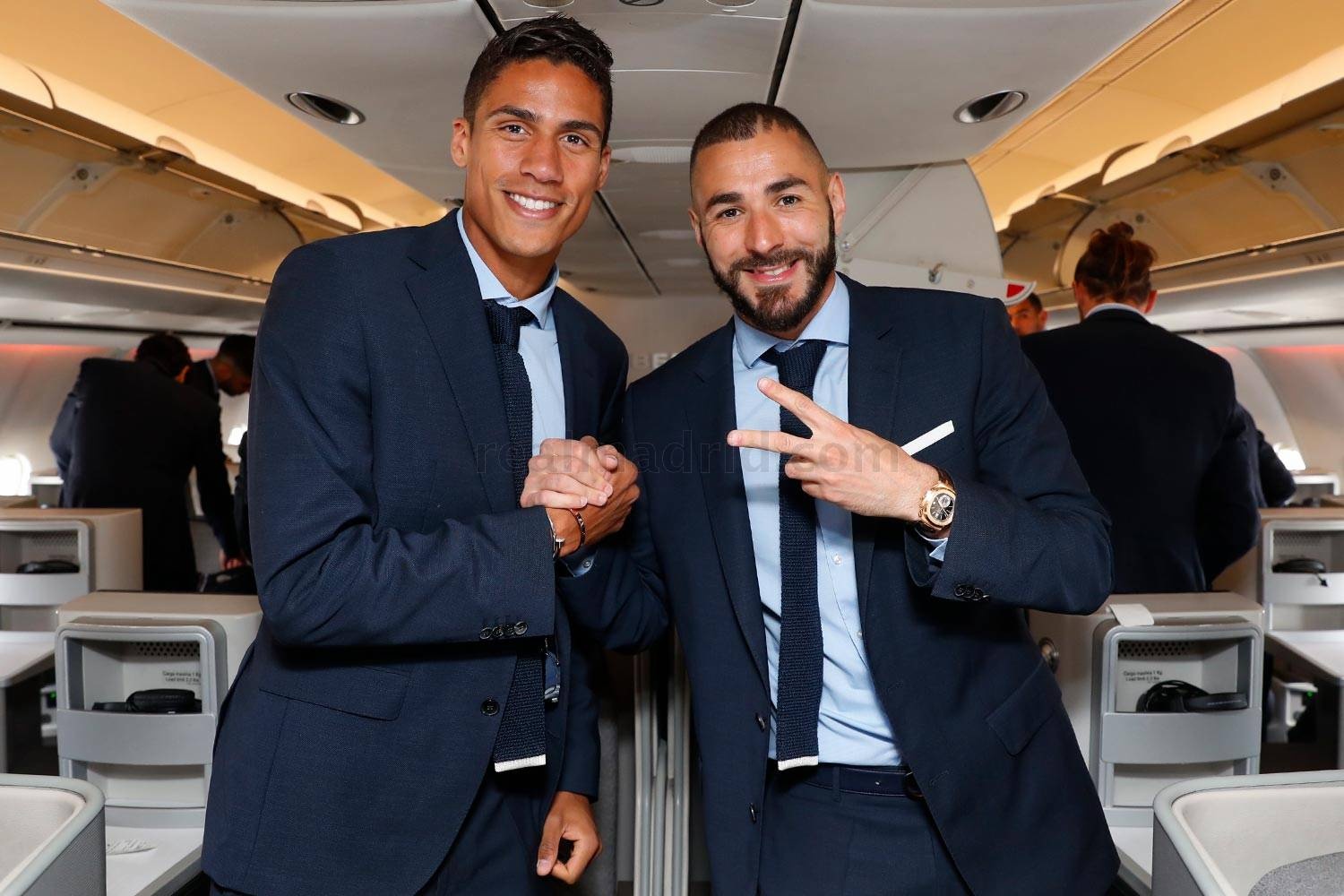 Ronaldo den Kiev anh 9