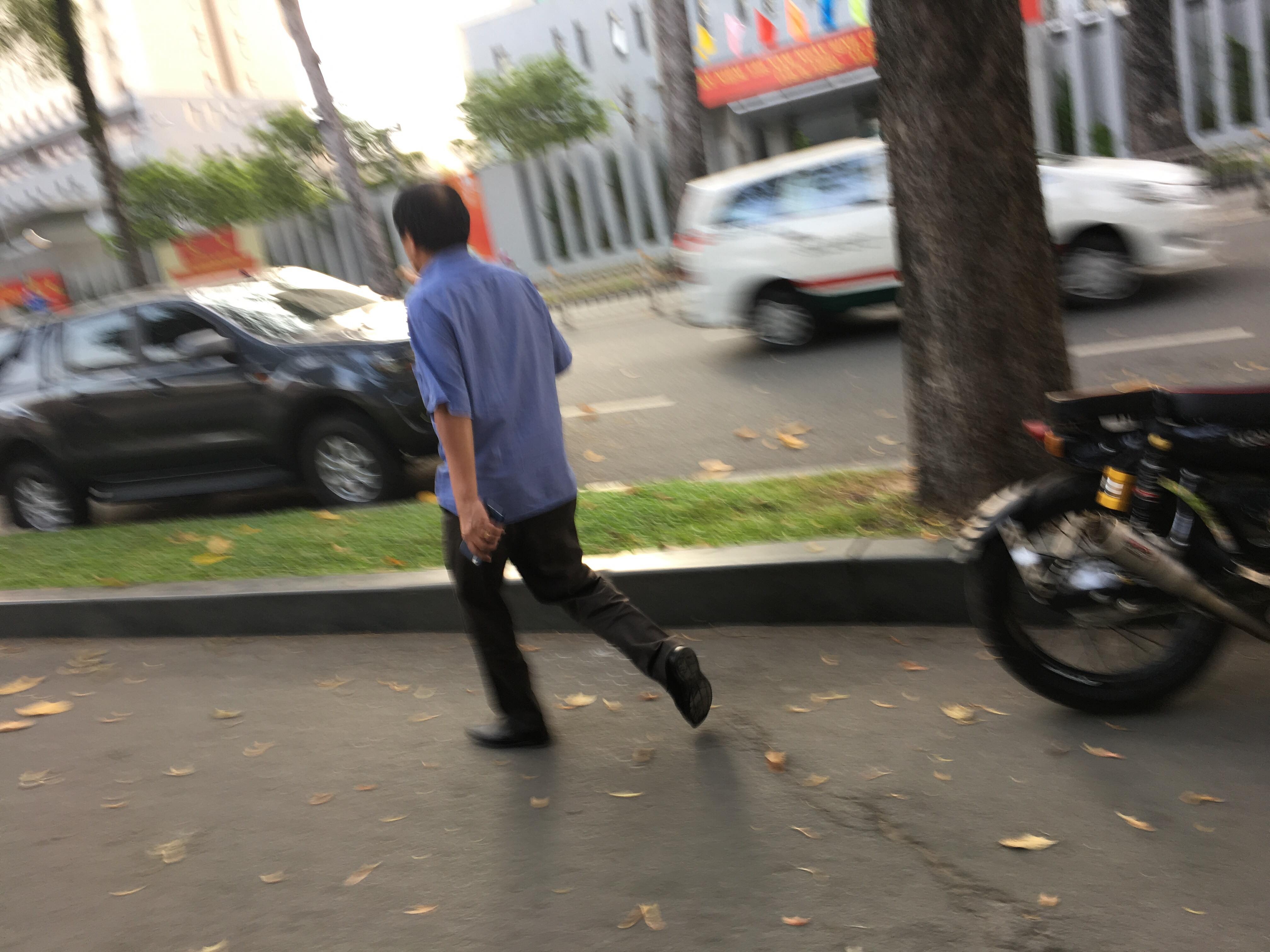 Pho chu tich VFF bi bat qua tang mua dam anh 2