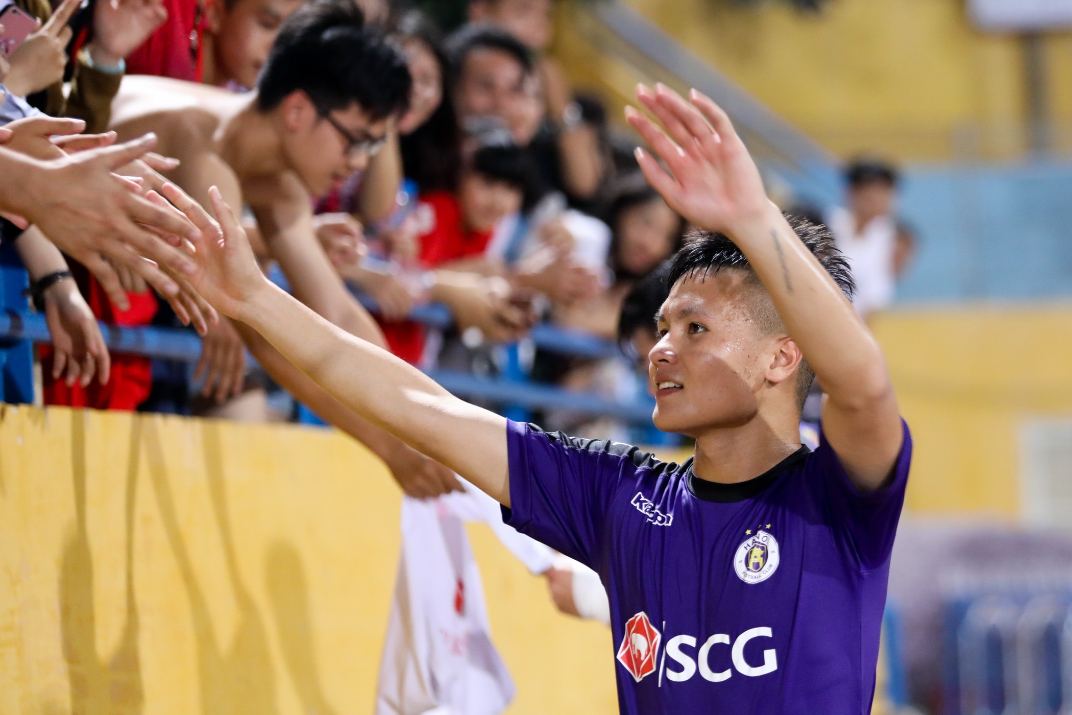 Quang Hải lần đầu tiên vắng mặt ở V.League 2018 ảnh 1 Quang Hai lan dau tien vang mat o V.League 2018 anh 1