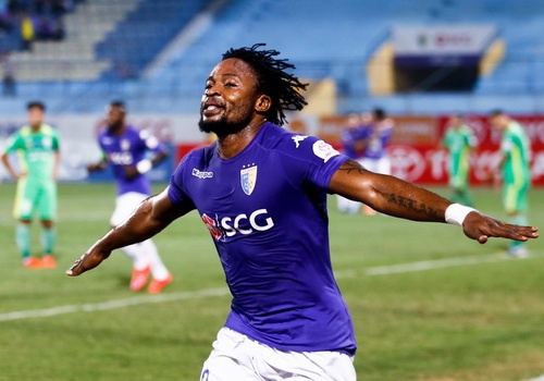 CLB Ha Noi mat 'vua doi bom' dung thoi ky V.League cang thang nhat hinh anh