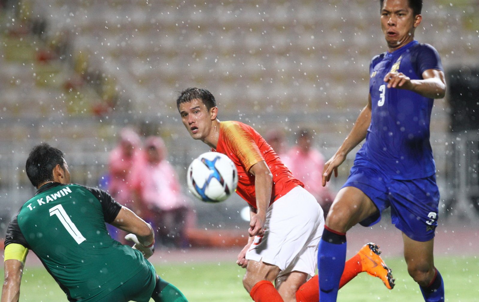 Trung Quoc thang Thai Lan 2-0 anh 1