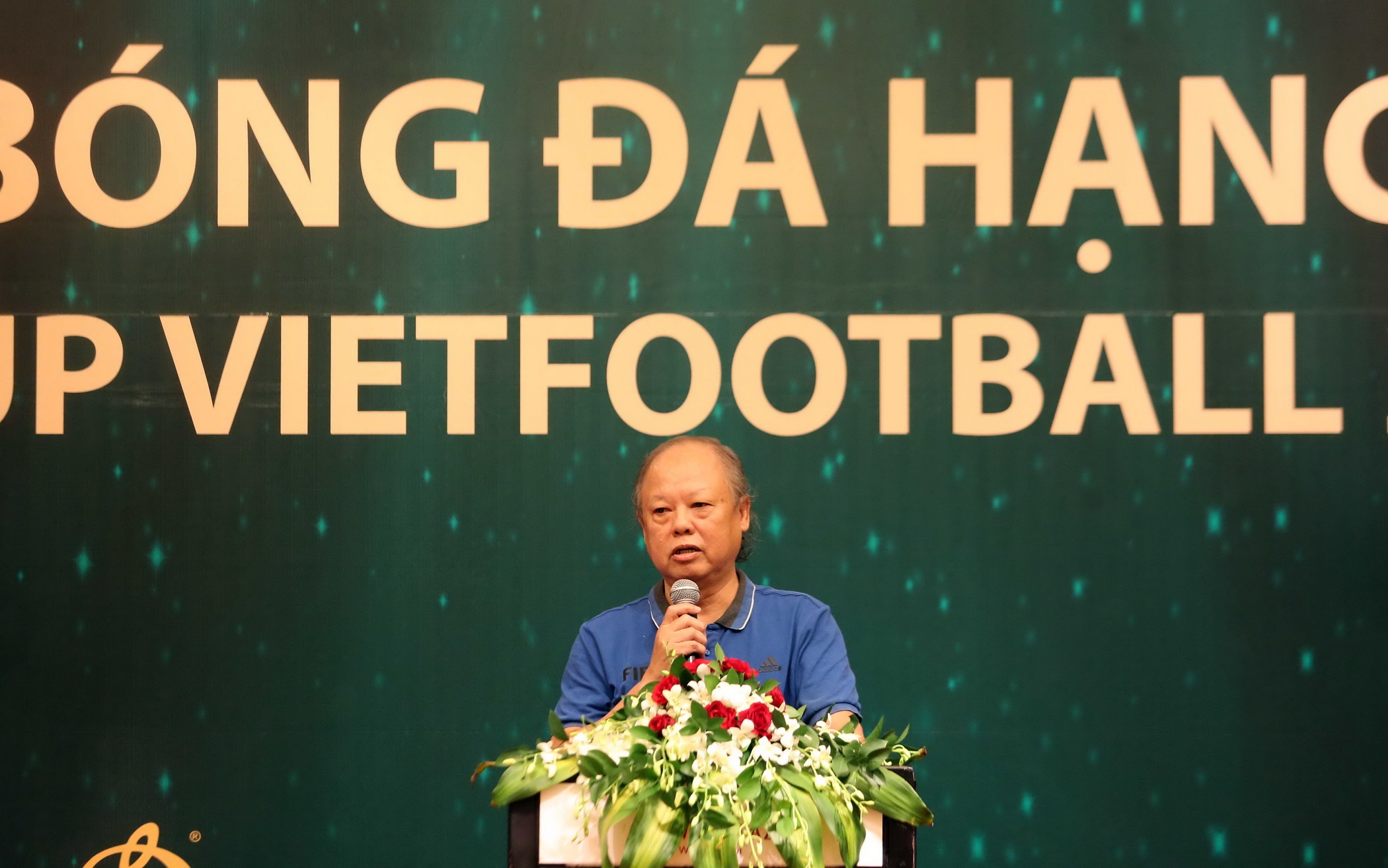 Bóng đá phong trào thành sân chơi cho trọng tài Vi ảnh 1 Bong da phong trao thanh san choi cho trong tai Vi anh 1