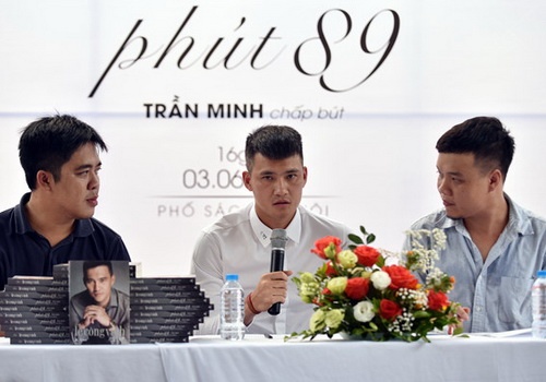 BLV Quang Huy: Tu truyen dim tat ca, chi Cong Vinh noi len hinh anh