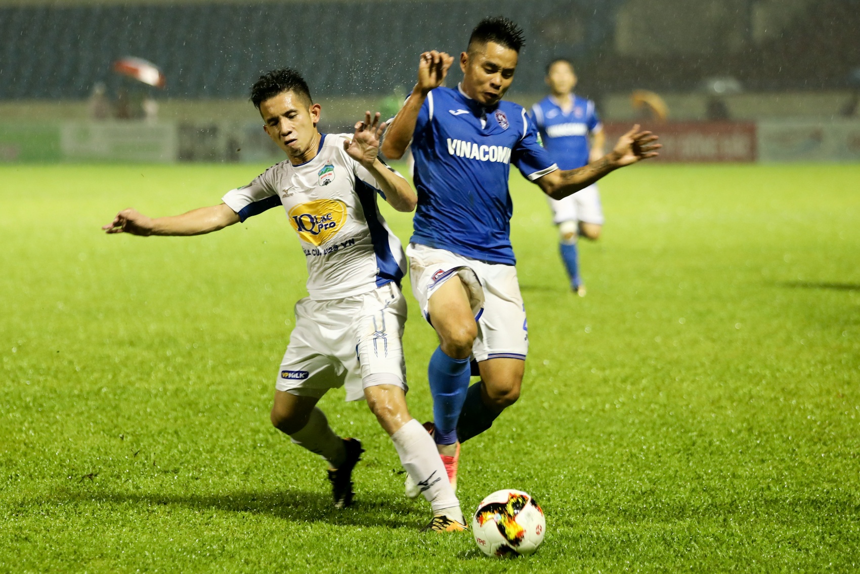 Mach 8 tran bat bai cua HAGL bi chan lai anh 3