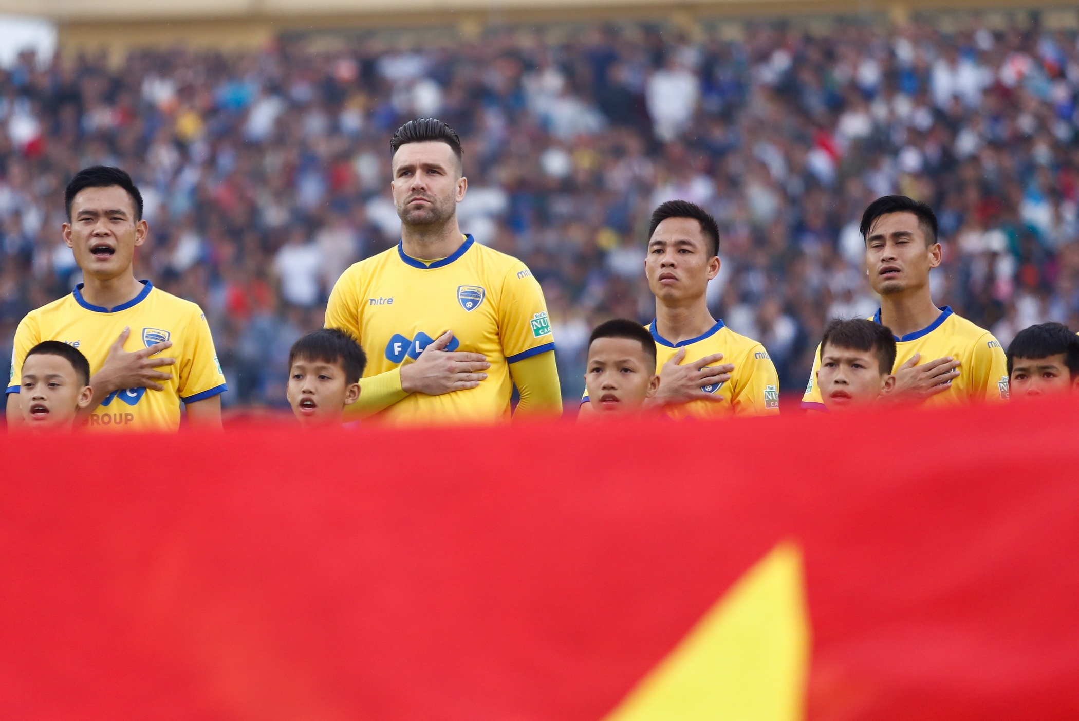 Vu Minh Tuan cham dut 19 tran tit ngoi anh 2