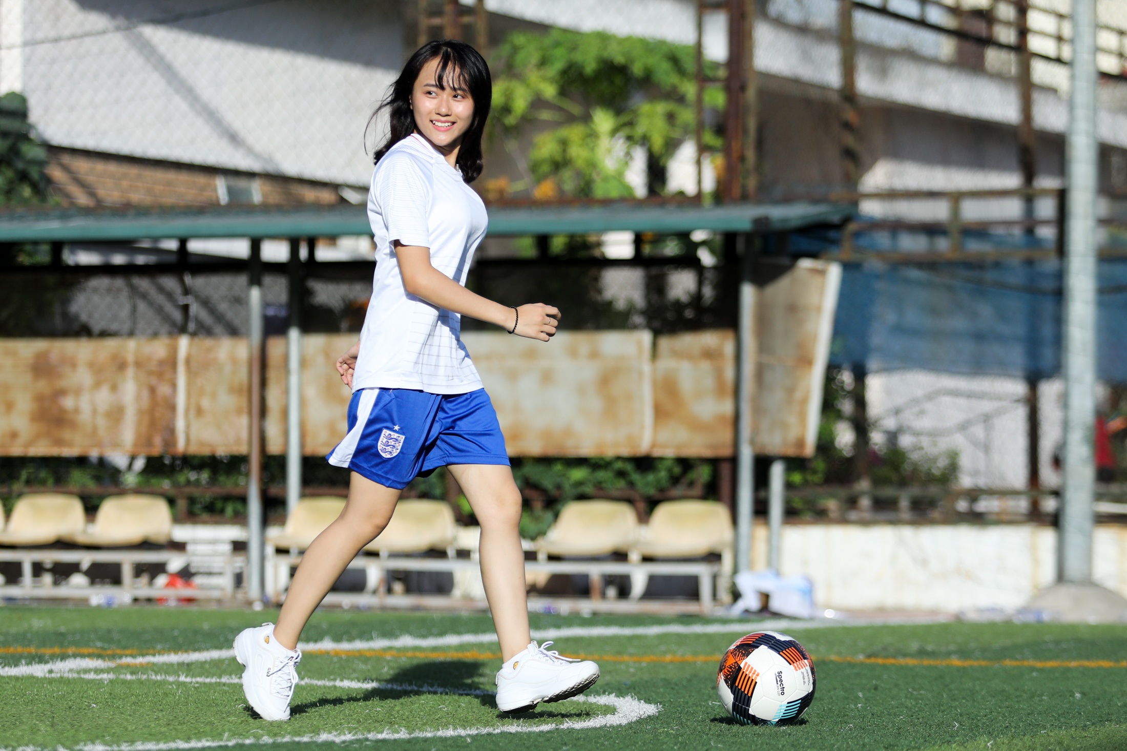 Nữ sinh Hà thành tin Kane vượt Ronaldo ảnh 10 Nu sinh Ha thanh tin Kane vuot Ronaldo anh 10