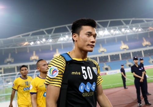 Thuc hu danh hieu Bui Tien Dung se trao o ban ket World Cup? hinh anh