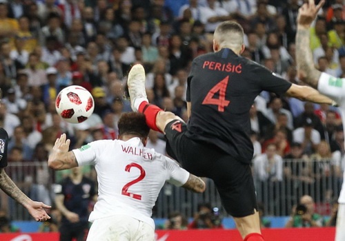 Tai sao trong tai khong thoi phat khi Perisic go hoa cho Croatia? hinh anh