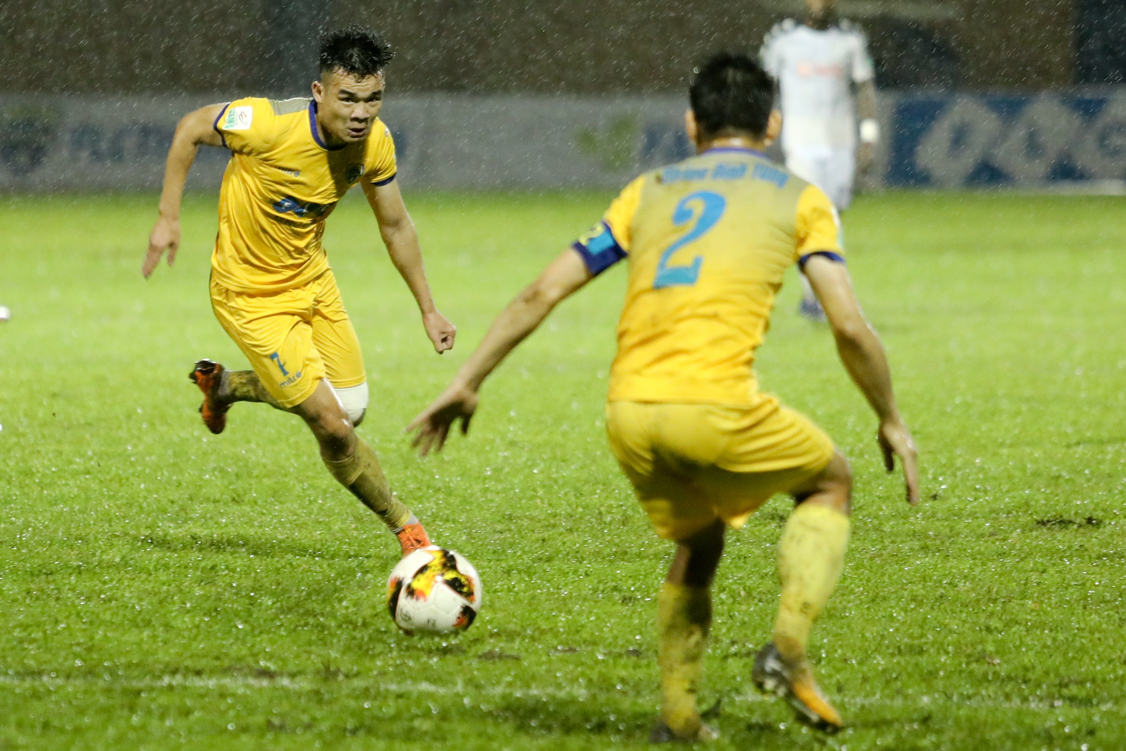 Quang Hai ruc sang,  CLB Ha Noi cham ngoi vo dich anh 4