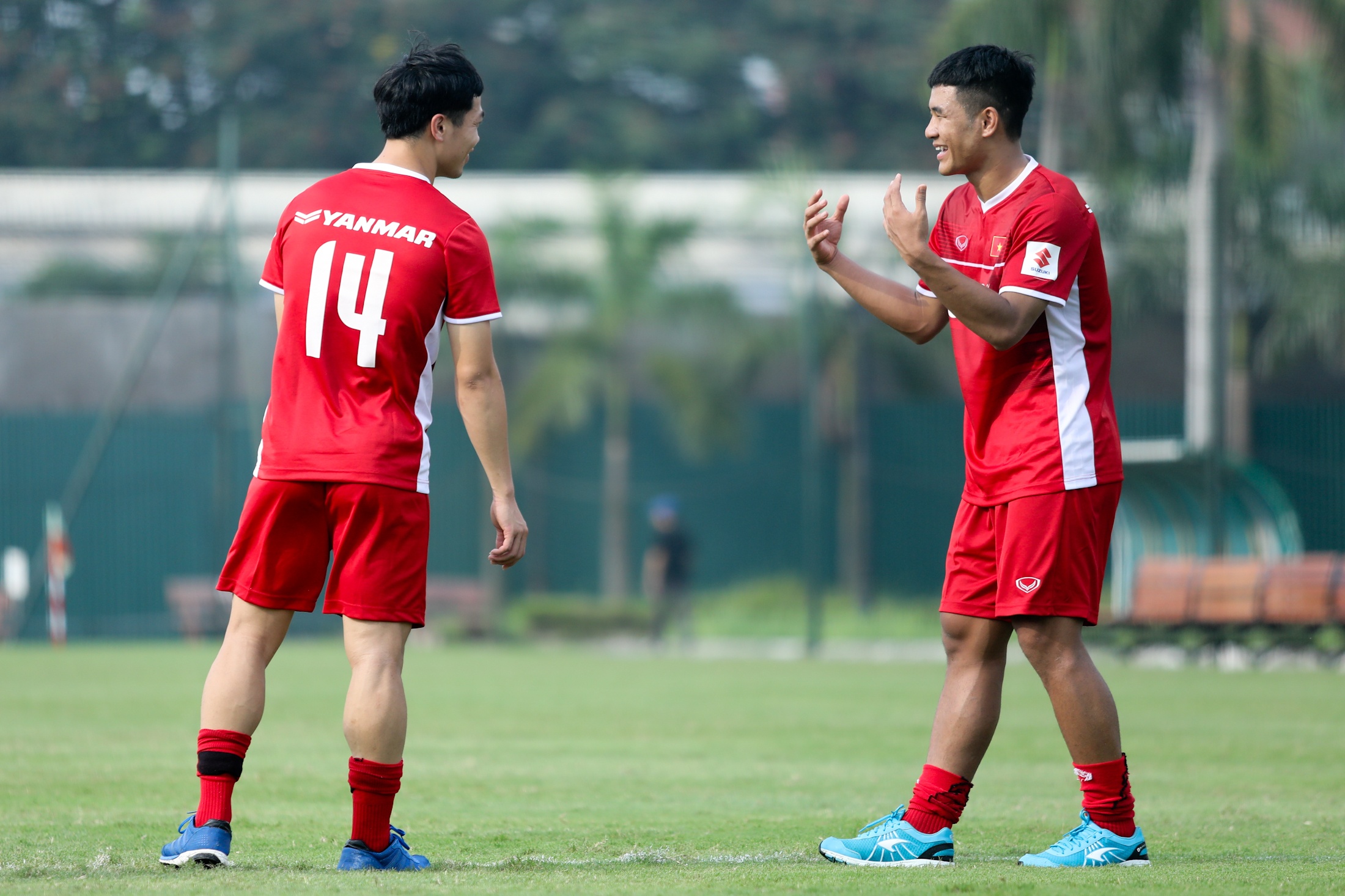 Đức Chinh trêu chọc Công Phượng trong buổi tập U23 ảnh 5 Duc Chinh treu choc Cong Phuong trong buoi tap U23 anh 5