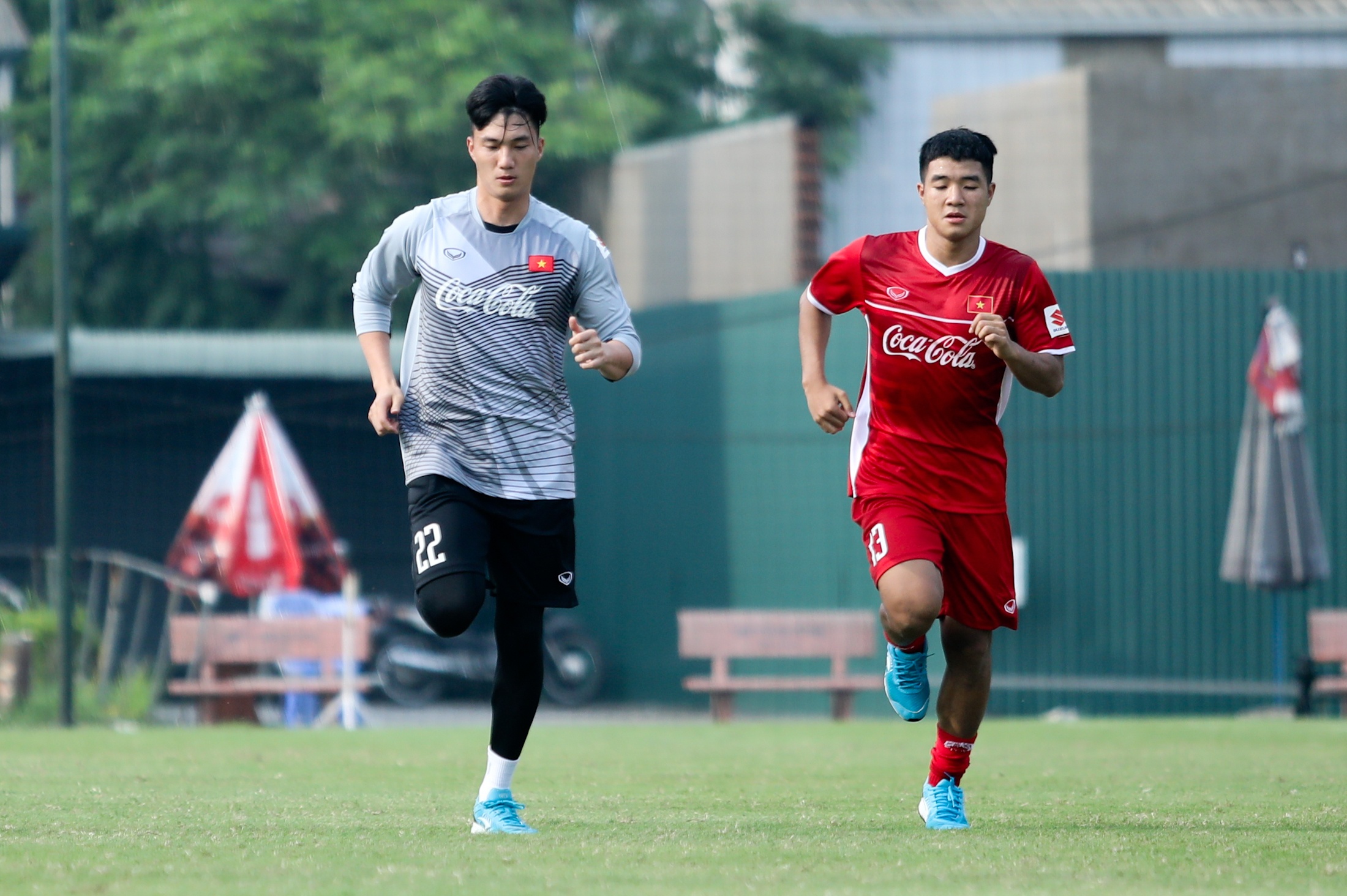 Đức Chinh trêu chọc Công Phượng trong buổi tập U23 ảnh 7 Duc Chinh treu choc Cong Phuong trong buoi tap U23 anh 7