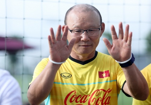 HLV Park Hang-seo: Muon U23 VN thang ca giao huu va ASIAD thi met qua hinh anh