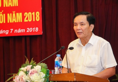 Ong Can Van Nghia rut khoi cuoc dua vao ghe Chu tich VFF khoa VIII hinh anh