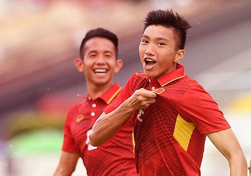 Doan Van Hau - nguoi ve nhung sieu pham o Olympic Viet Nam hinh anh