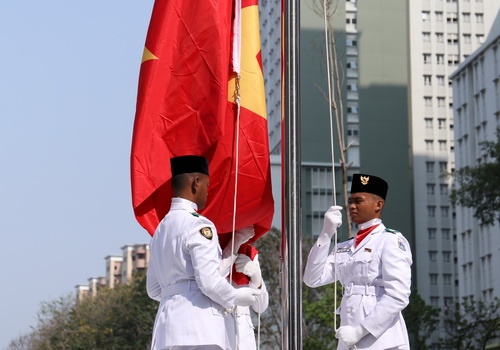 Quoc ky Viet Nam tung bay tai ASIAD 18 hinh anh