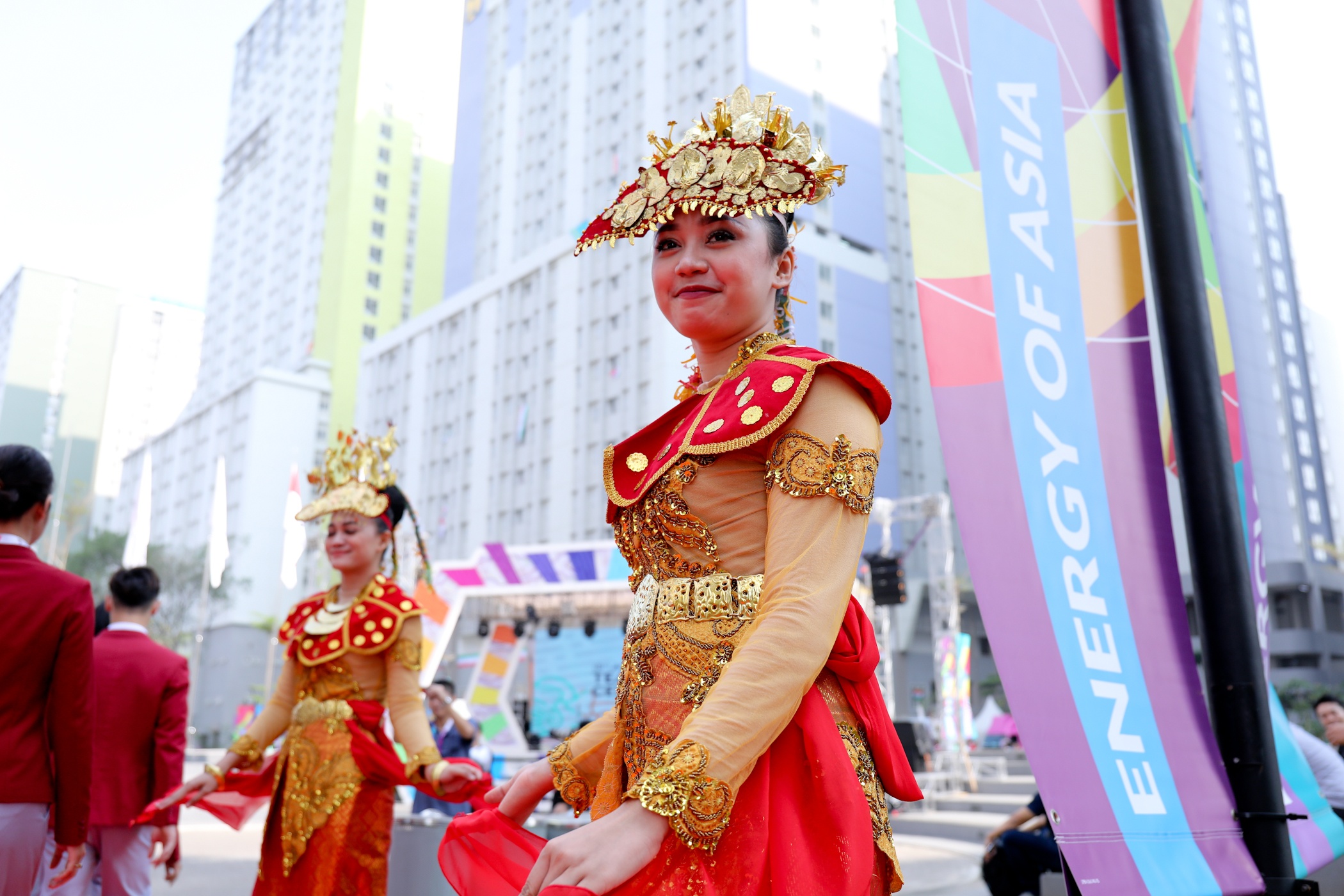 Quốc kỳ Việt Nam tung bay trên nền trời ASIAD 18 ảnh 4 Quoc ky Viet Nam tung bay tren nen troi ASIAD 18 anh 4