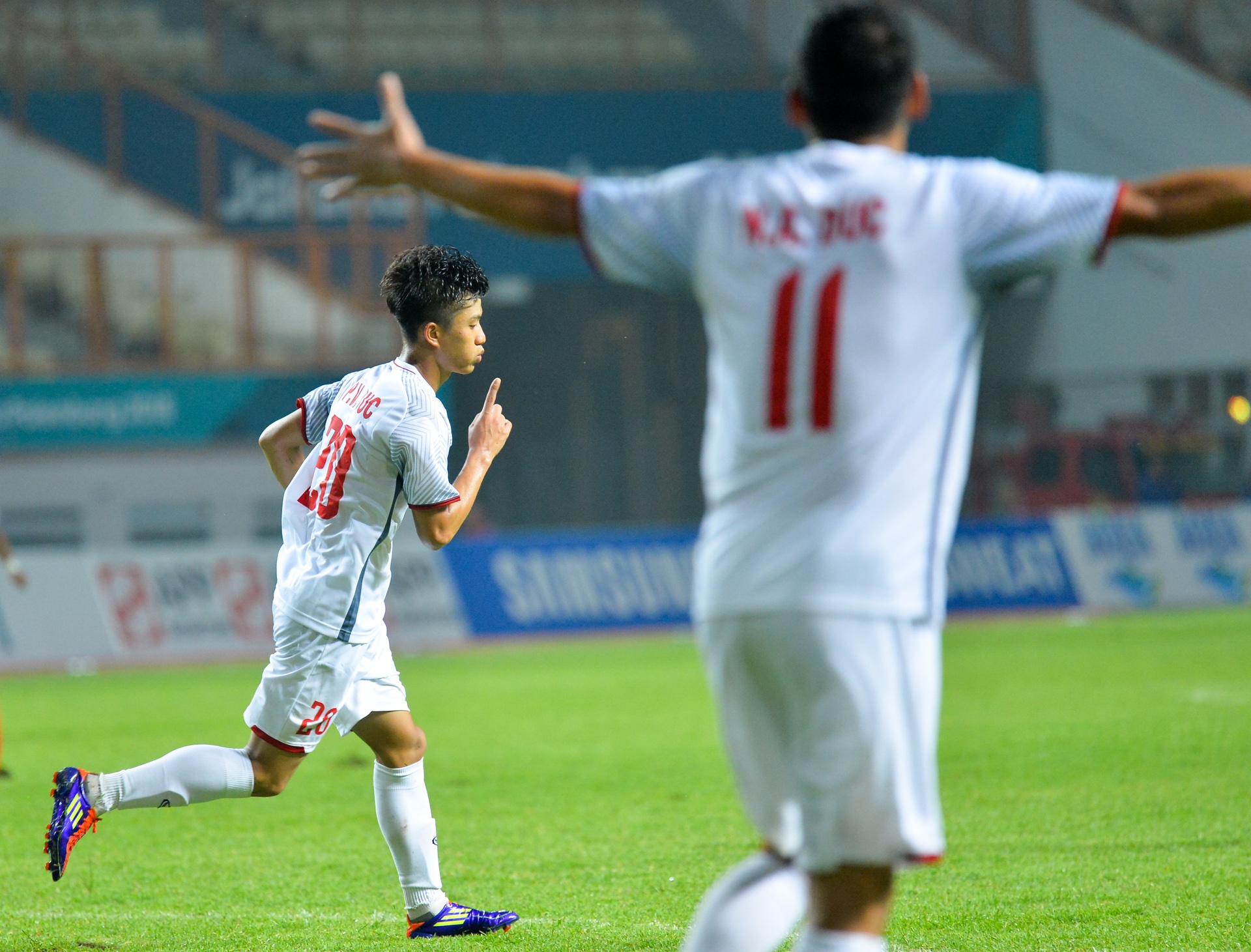 Phan Van Duc khang dinh co the danh bai Olympic Nhat Ban hinh anh