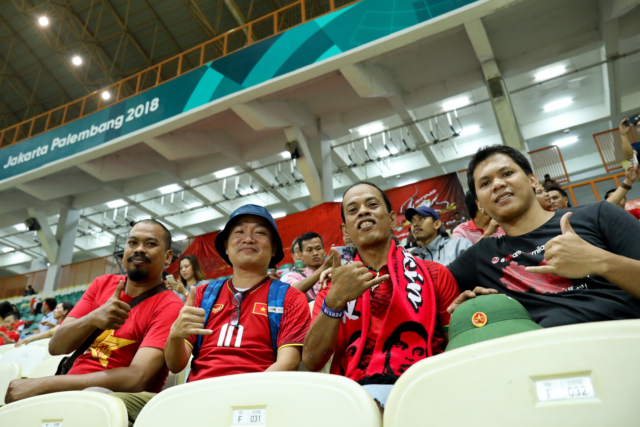 Nhung nguoi Indonesia phat cuong vi Van Quyet anh 2