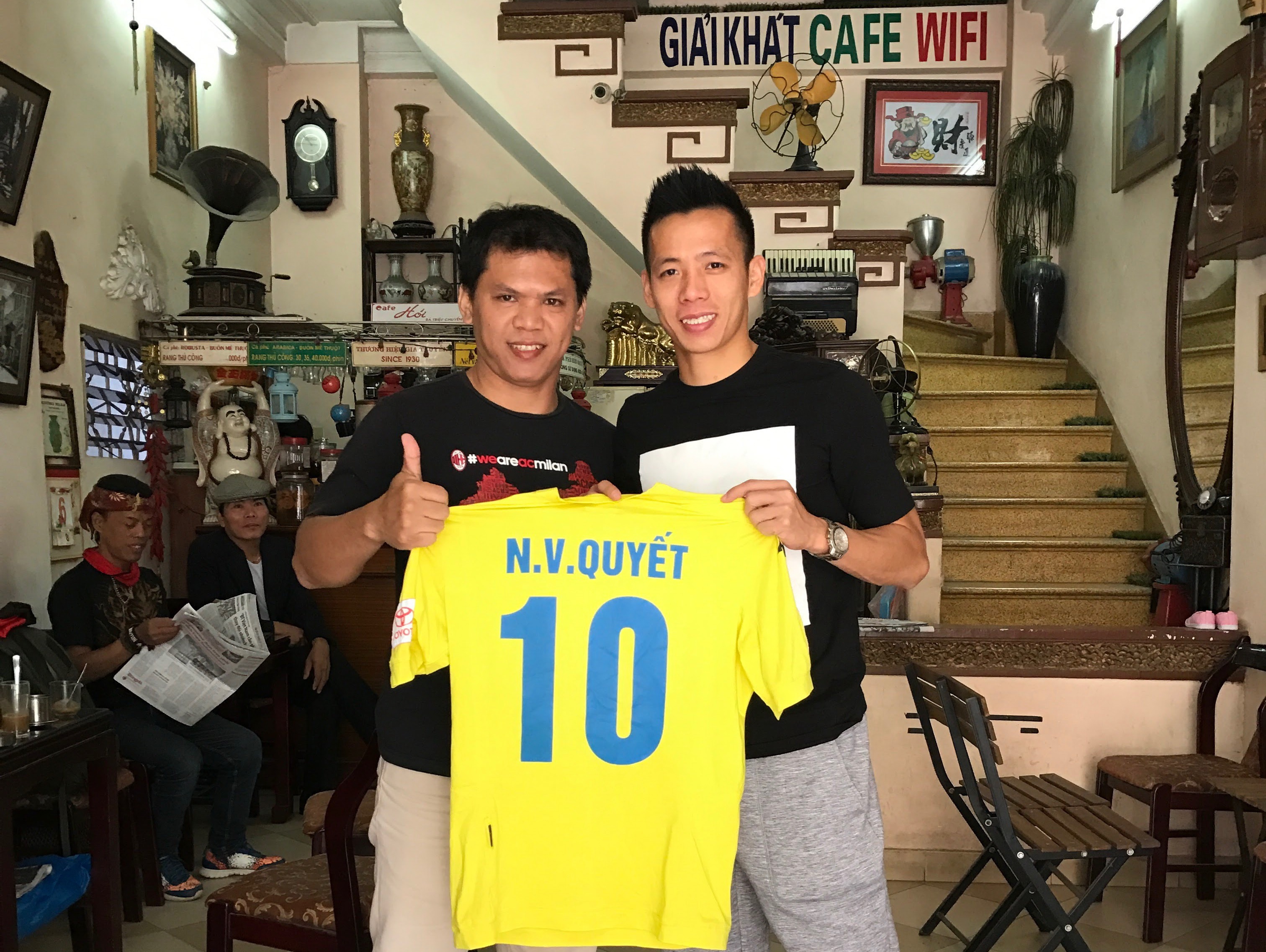 Nhung nguoi Indonesia phat cuong vi Van Quyet anh 4