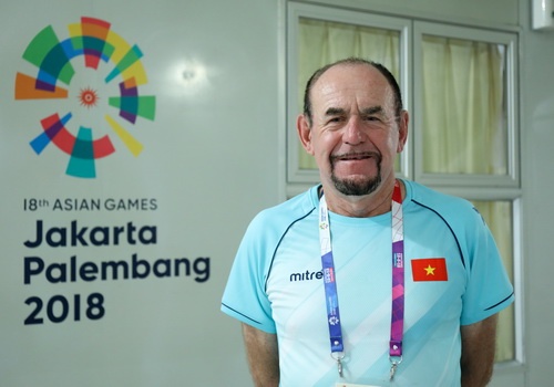 ‘Phu thuy’ Donnelly Joseph: Se o ben rowing Viet Nam den ngay toi chet hinh anh