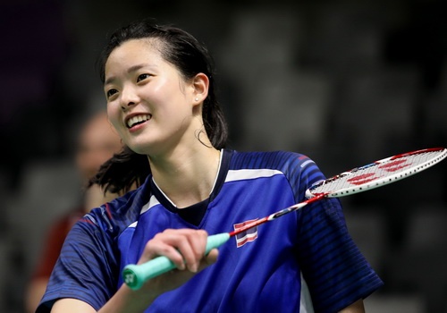 Ve ngoai xinh dep cua ‘hot girl’ cau long Thai Lan hinh anh