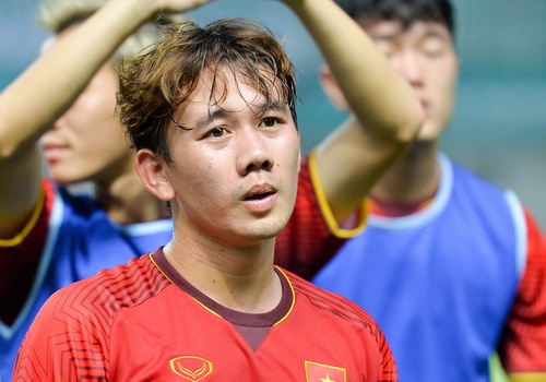 Dung khoc Minh Vuong, mua xuan cua bong da Viet Nam van o phia truoc hinh anh