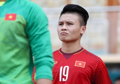 CLB Ha Noi tu choi cho Quang Hai sang Nhat Ban, Thai Lan hinh anh